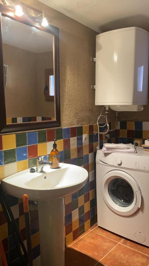 Salas Bajas Casa Zapatero En Somontanoヴィラ エクステリア 写真